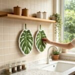 Monstera Leaf Hanging Bathroom & Kitchen Towel